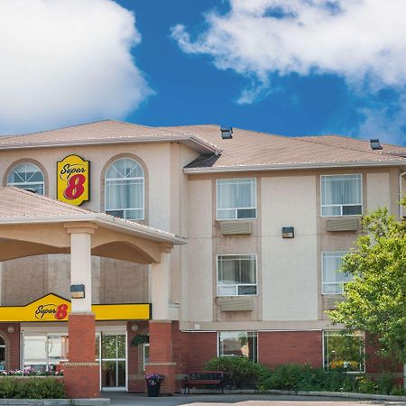 Super 8 By Wyndham High River Ab Luaran gambar