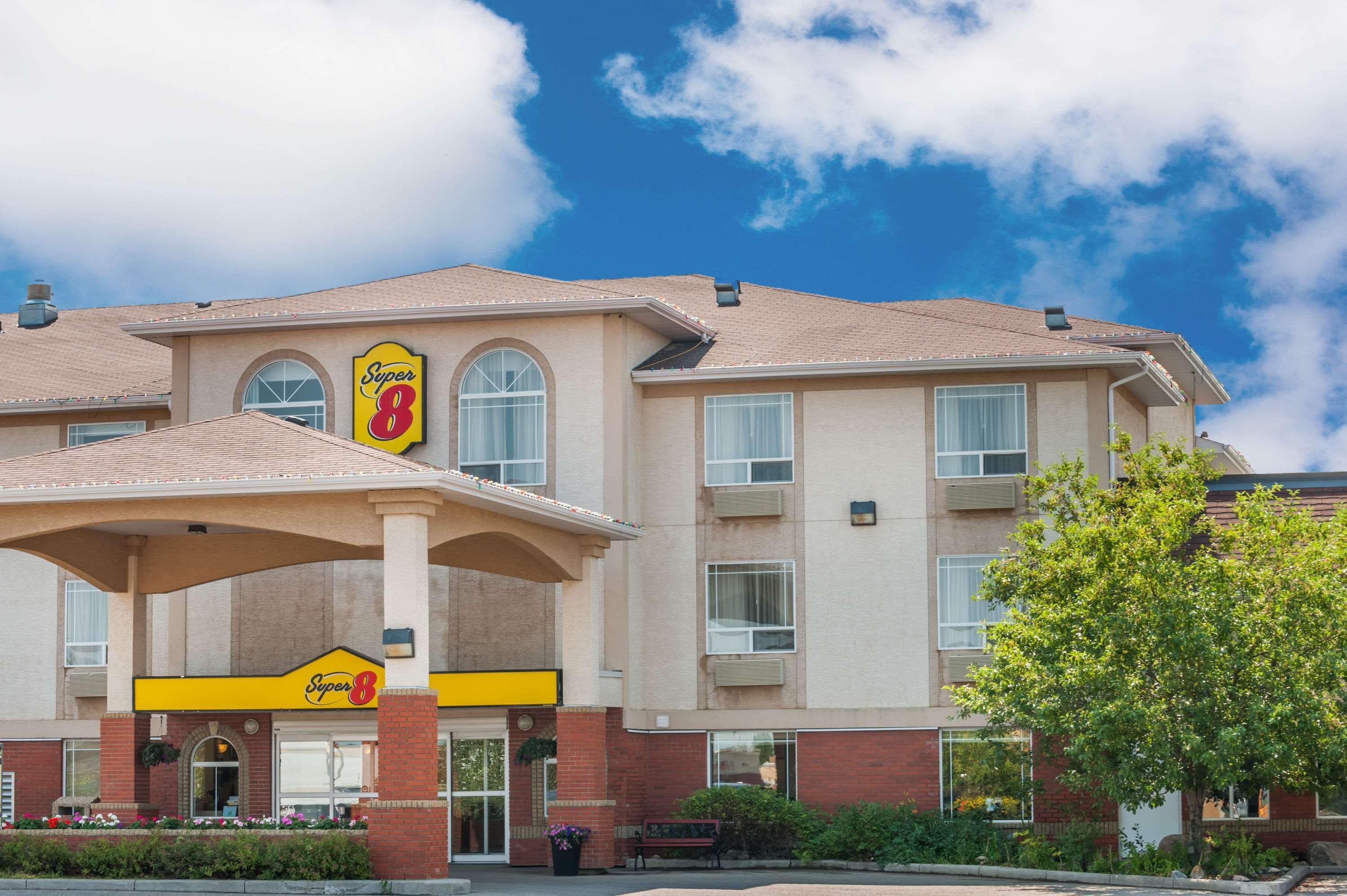 Super 8 By Wyndham High River Ab Luaran gambar